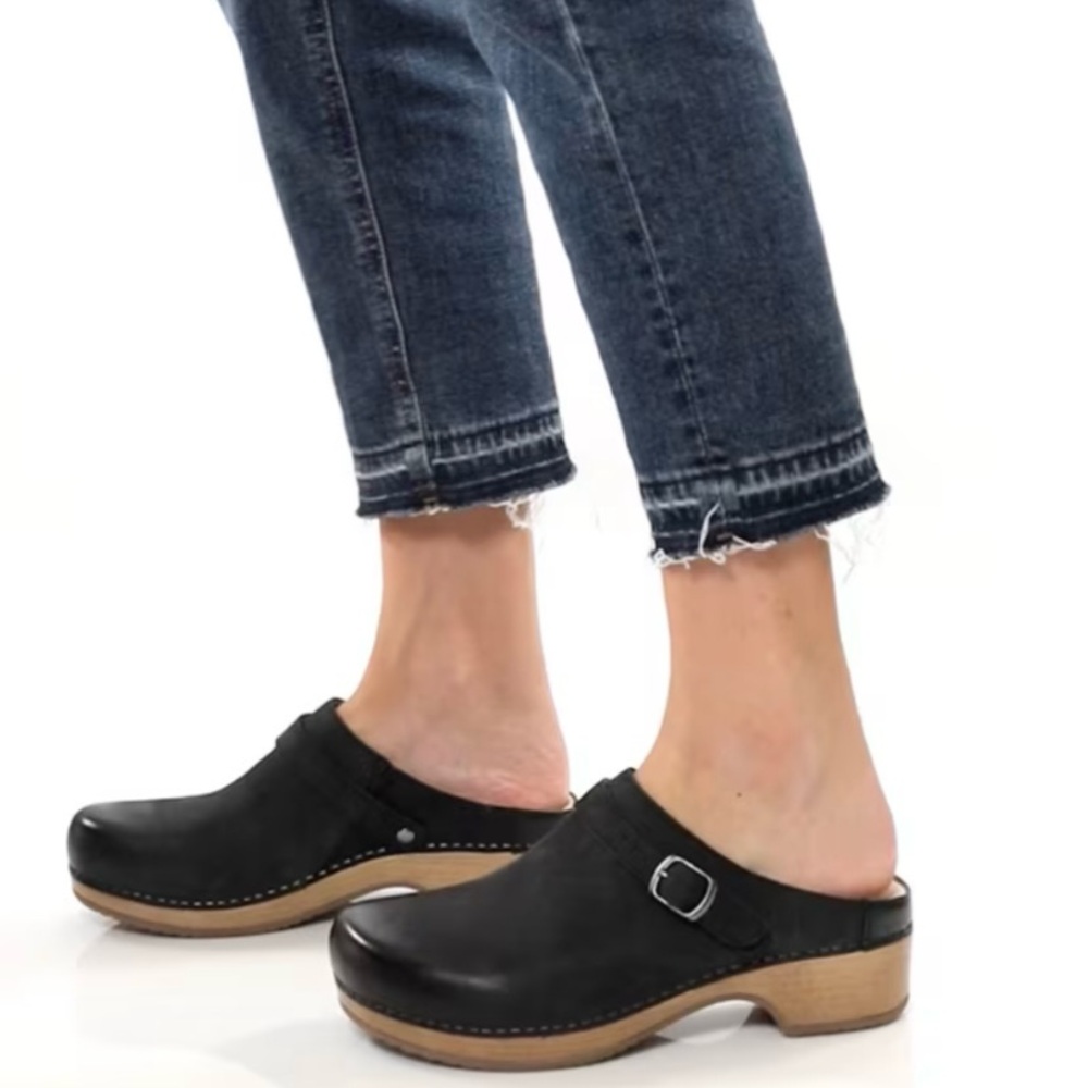 Dansko Berry Slip-On Mule Clogs for Women Sz 8